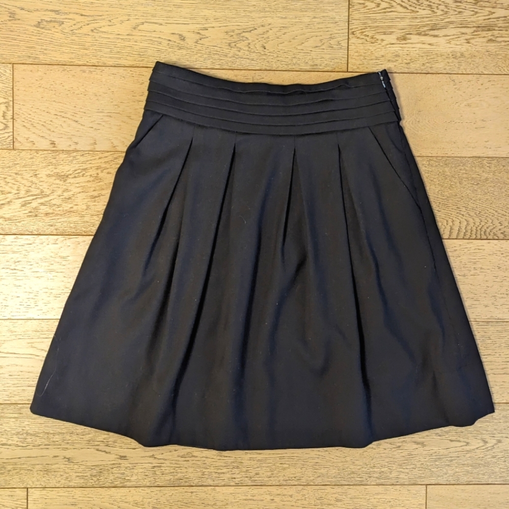 Zara high waisted pleated black skirt, size small
